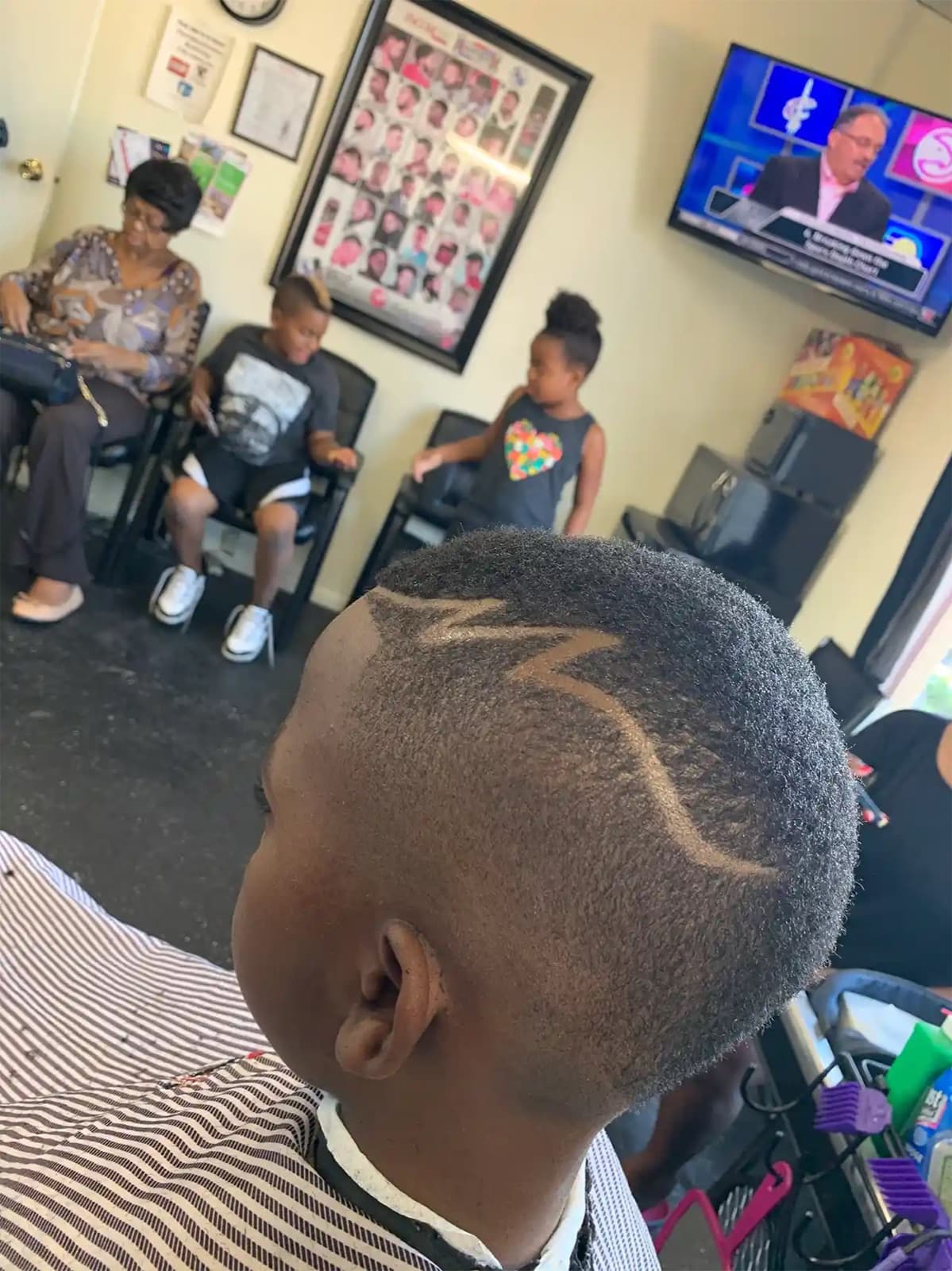 The Galaxy Hair Salon & Barbershop, photo 4